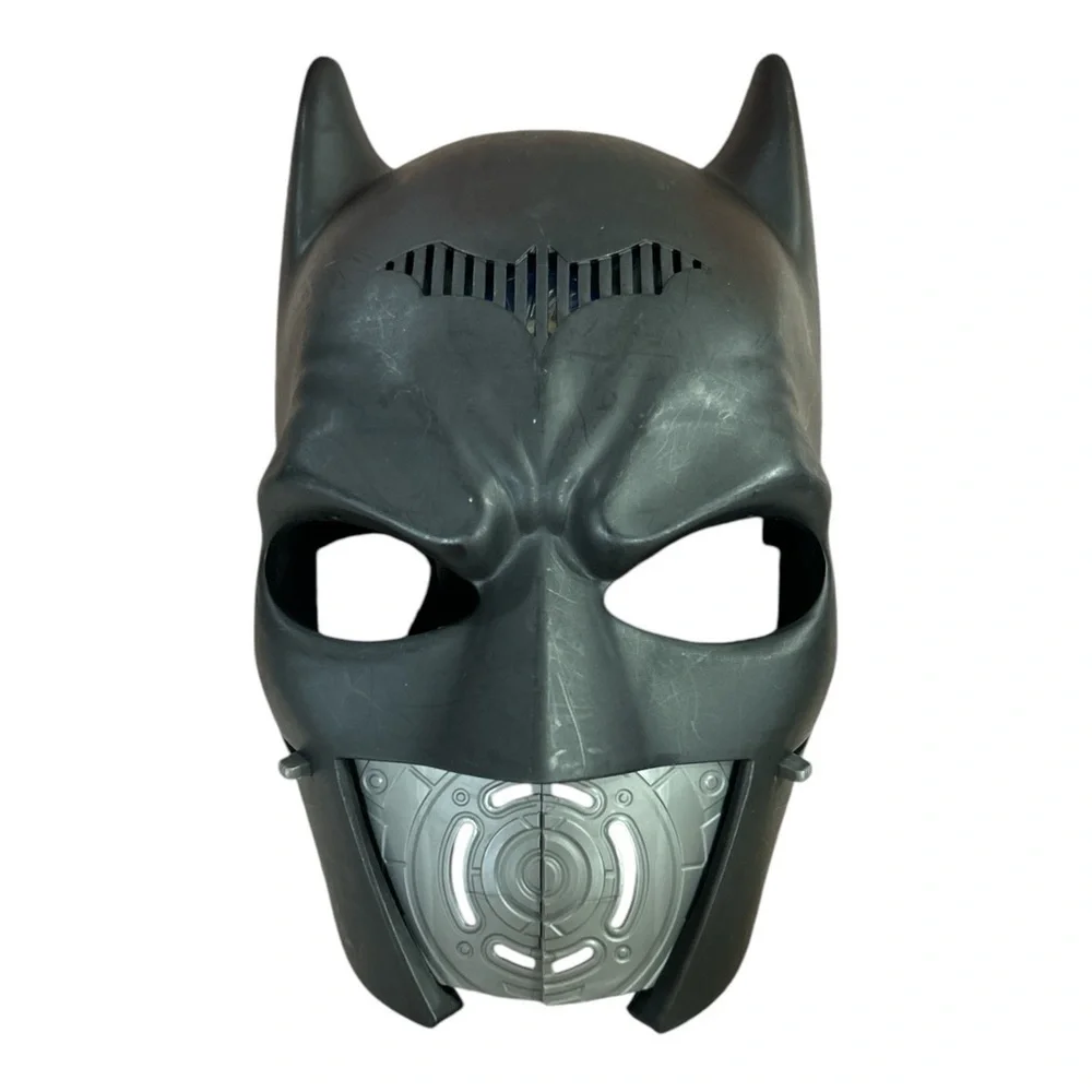 Batman Voice Changing Mask DC Comics Toy Interactive Dark Knight Mattel